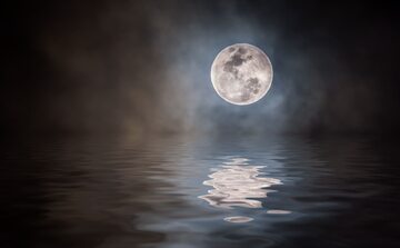 Pełnia Księżyca, zdj. ilustracyjne
