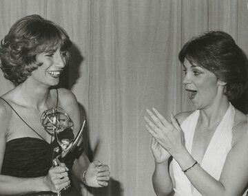 Penny Marshall i Cindy Williams z nagrodą Emmy
