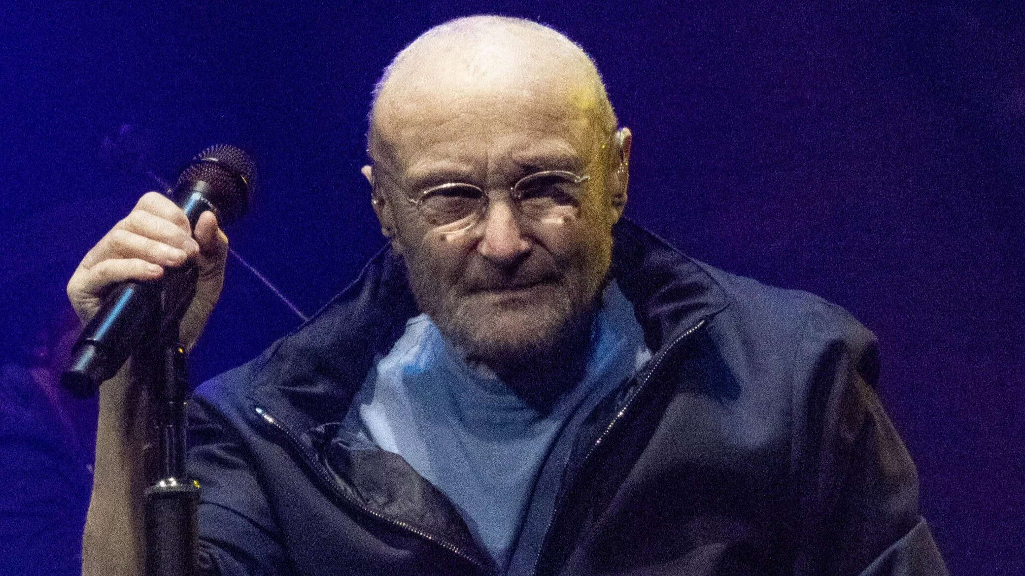 Phil Collins był bliski śmierci. Muzyk ujawnił dramatyczne szczegóły swojej walki z nałogiem