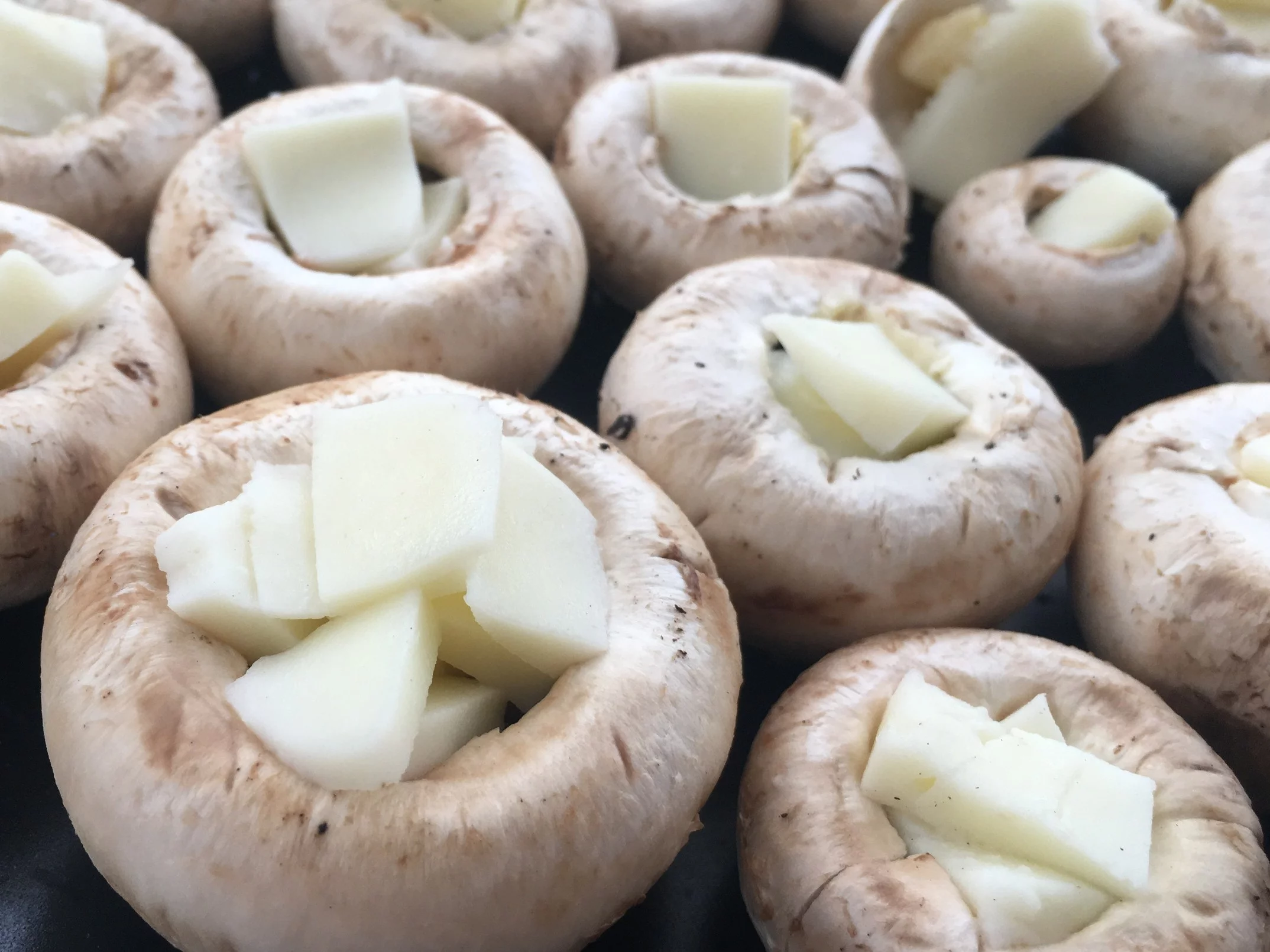 Pieczarki faszerowane
