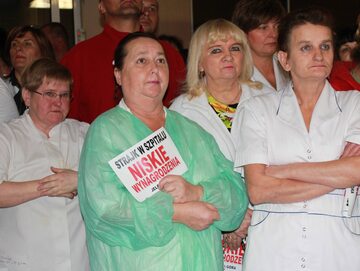 Pielęgniarki jednymi z najgorzej zarabiających grup zawodowych