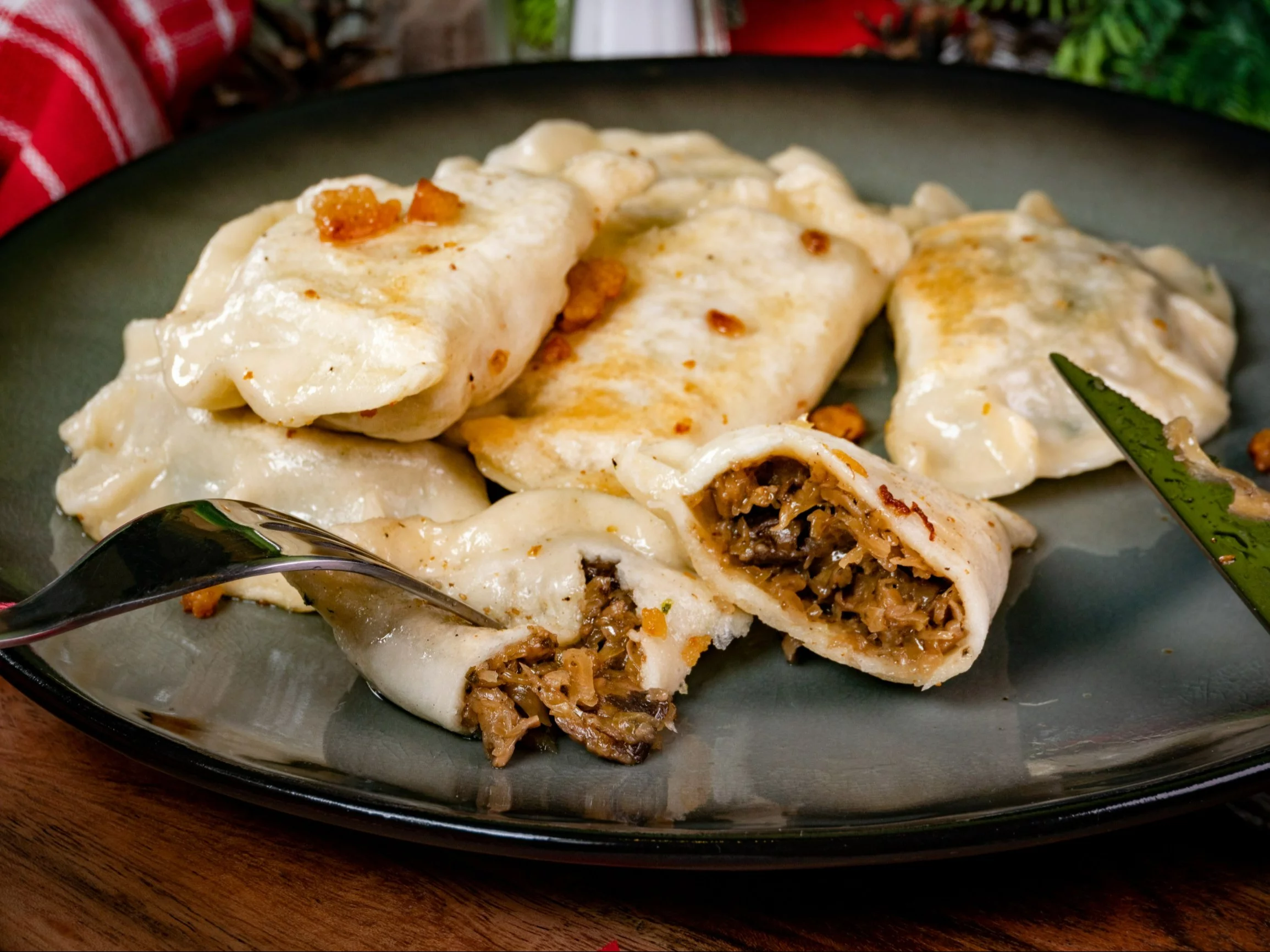 Pierogi z kapustą i grzybami