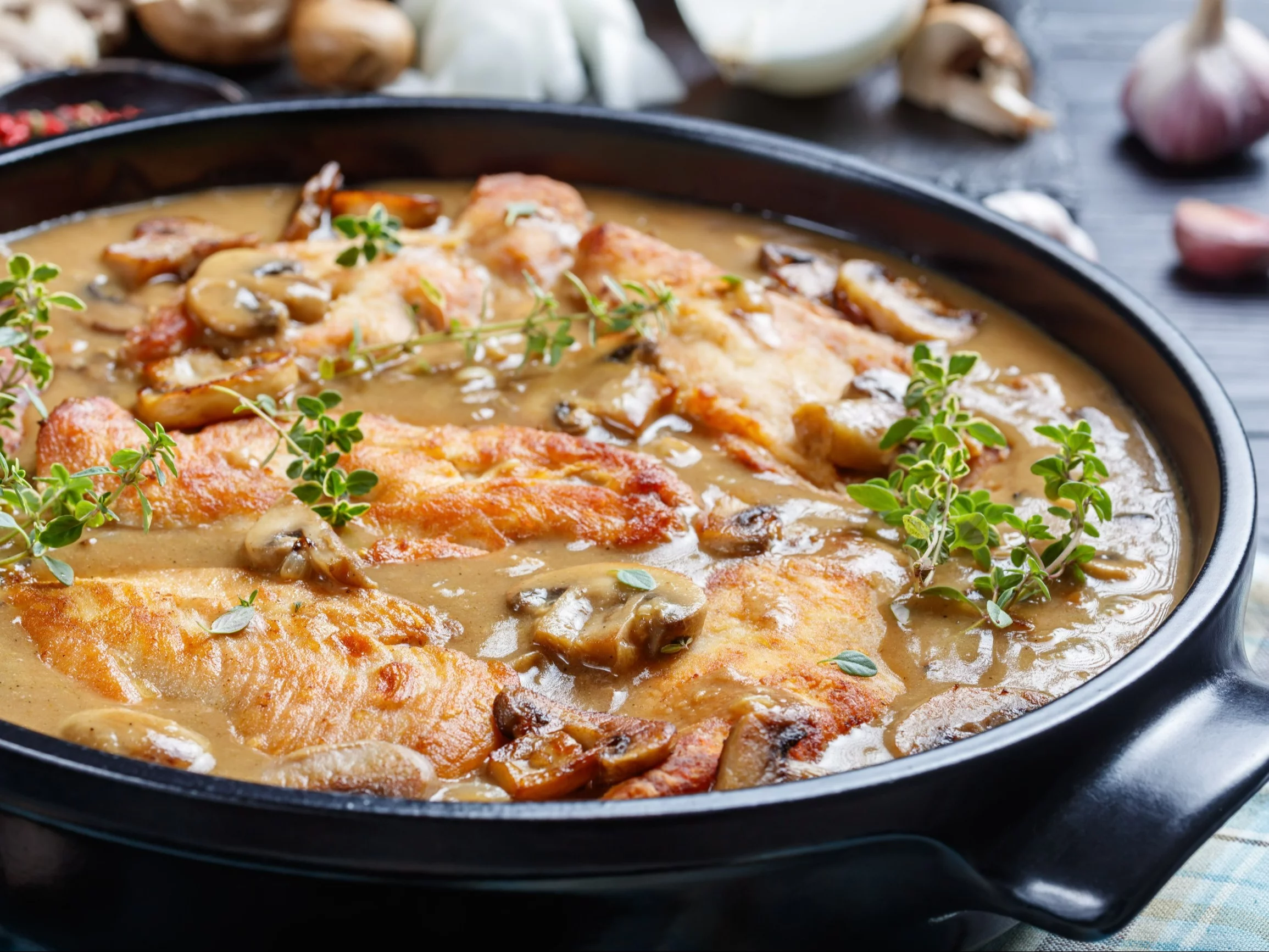 Pierś z kurczaka w sosie