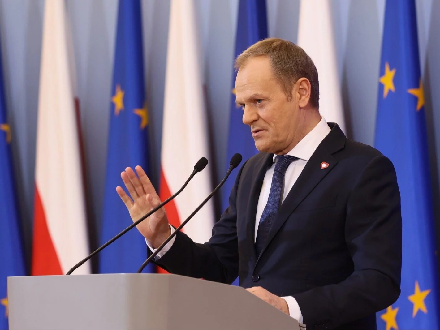 Donald Tusk podczas konferencji