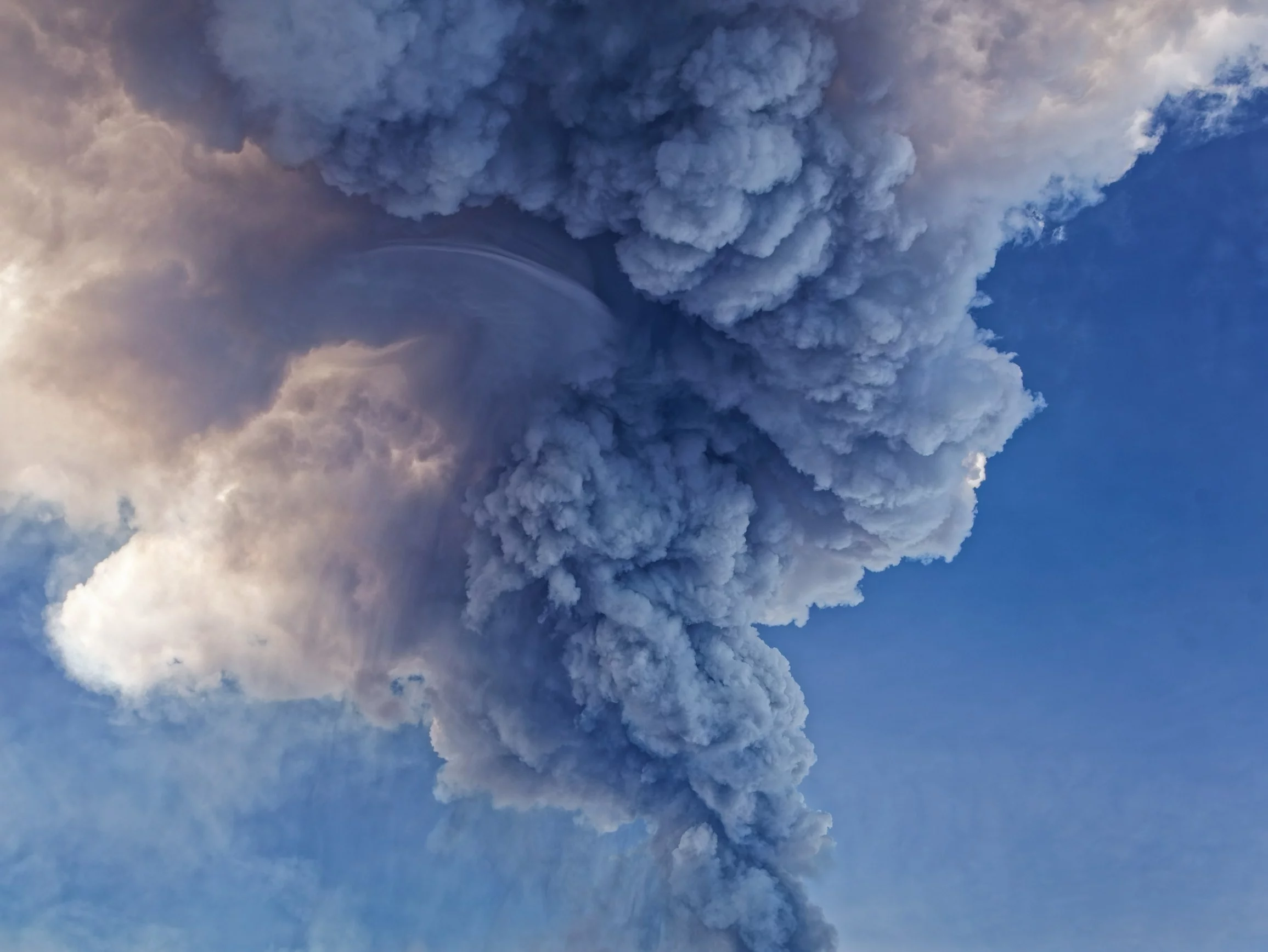 Wybuch wulknanu, zdjęcie ilustracyjne