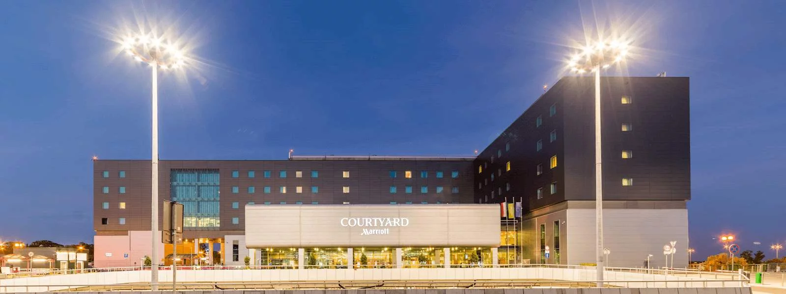 Courtyard by Marriott Warsaw Airport