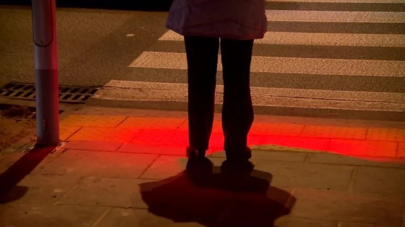 Przejście dla „smartfonowych zombie”