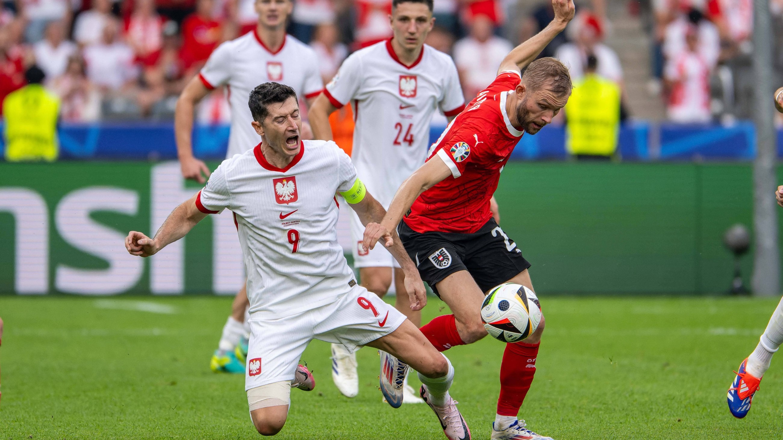 UEFA wymierzyło karę po meczu Polaków na Euro 2024. Muszą mieć się na baczności – Reprezentacja Polski w piłce nożnej – Sport Wprost