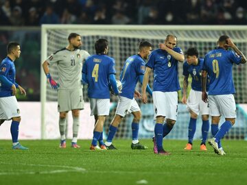 Piłkarze reprezentacji Włoch po meczu z Macedonią