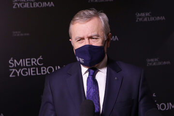 Piotr Gliński na premierze „Śmierci Zygielbojma”