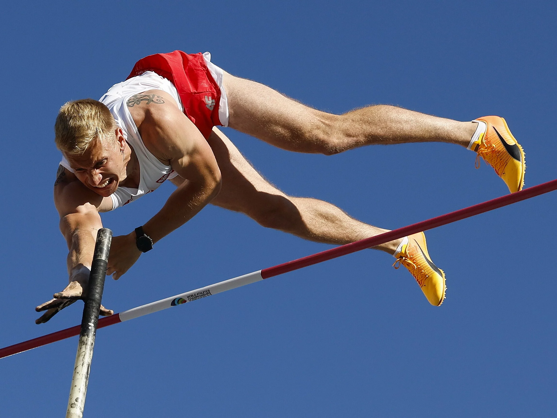 Piotr Lisek podczas lekkoatletycznych mistrzostw świata w Eugene