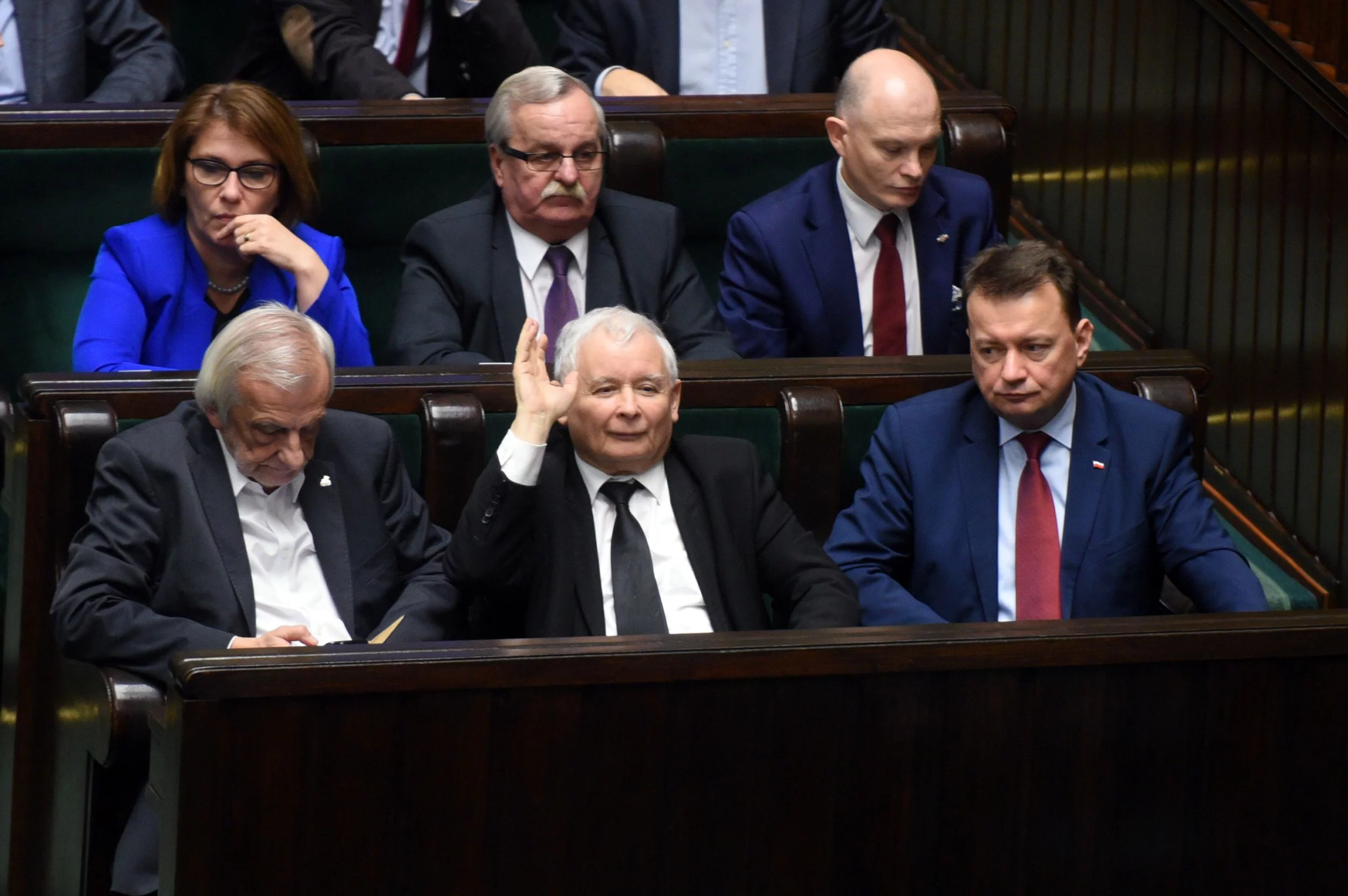 Jarosław Kaczyński wśród polityków PiS w Sejmie