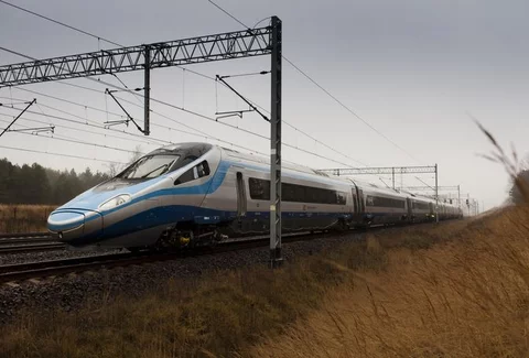 Pociąg EIC Pendolino (fot. Bartłomiej Banaszak/materiały prasowe)
