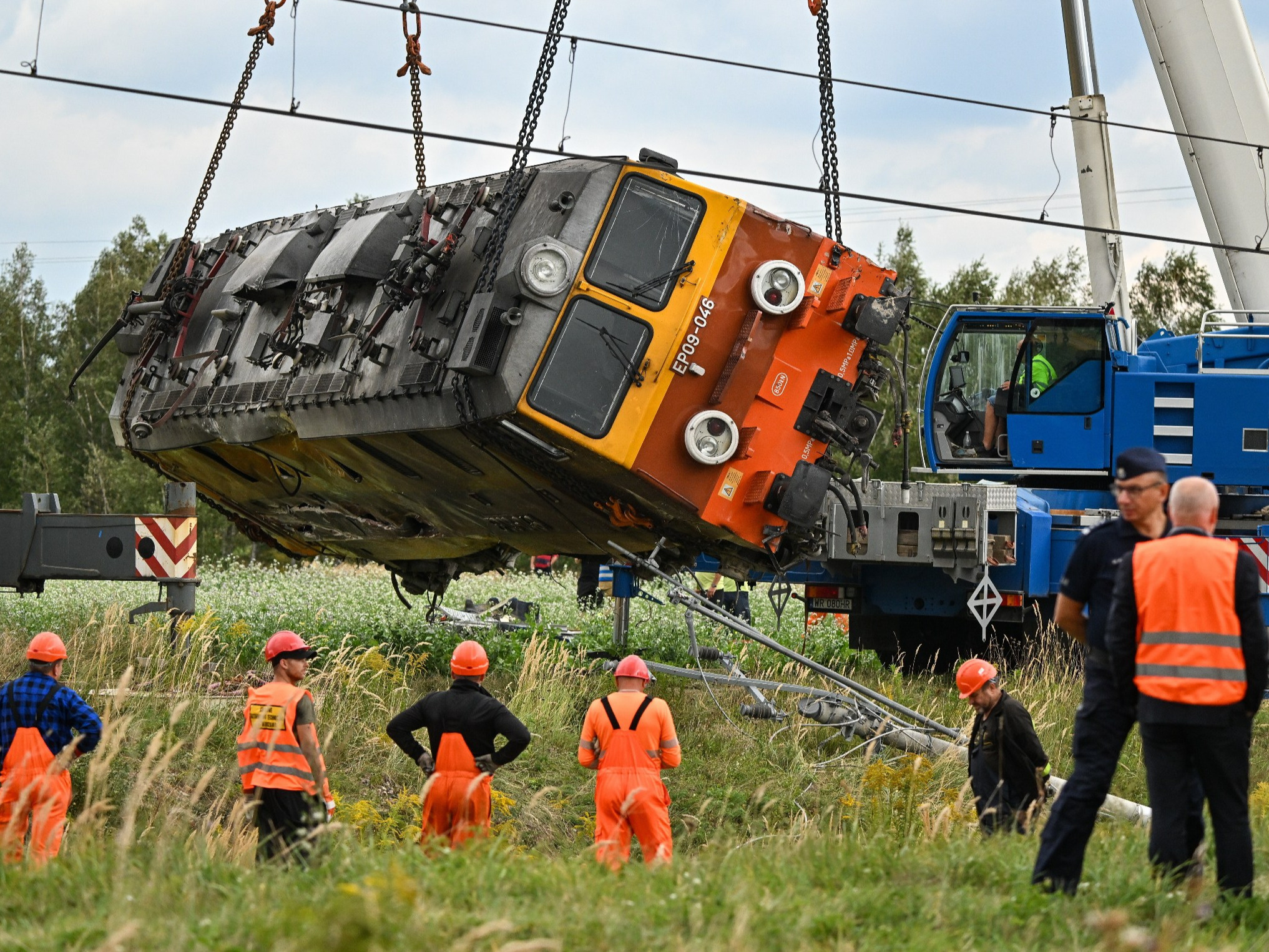 PKP wydało komunikat w sprawie ruchu pociągów. Obowiązują ograniczenia