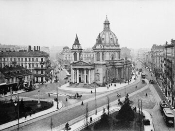 Plac Trzech Krzyży z kościołem św. Aleksandra w 1934 roku