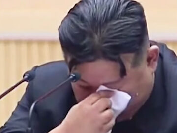 Płaczący Kim Dzong Un