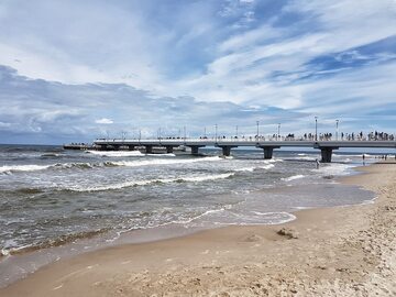 Plaża i molo w Kołobrzegu