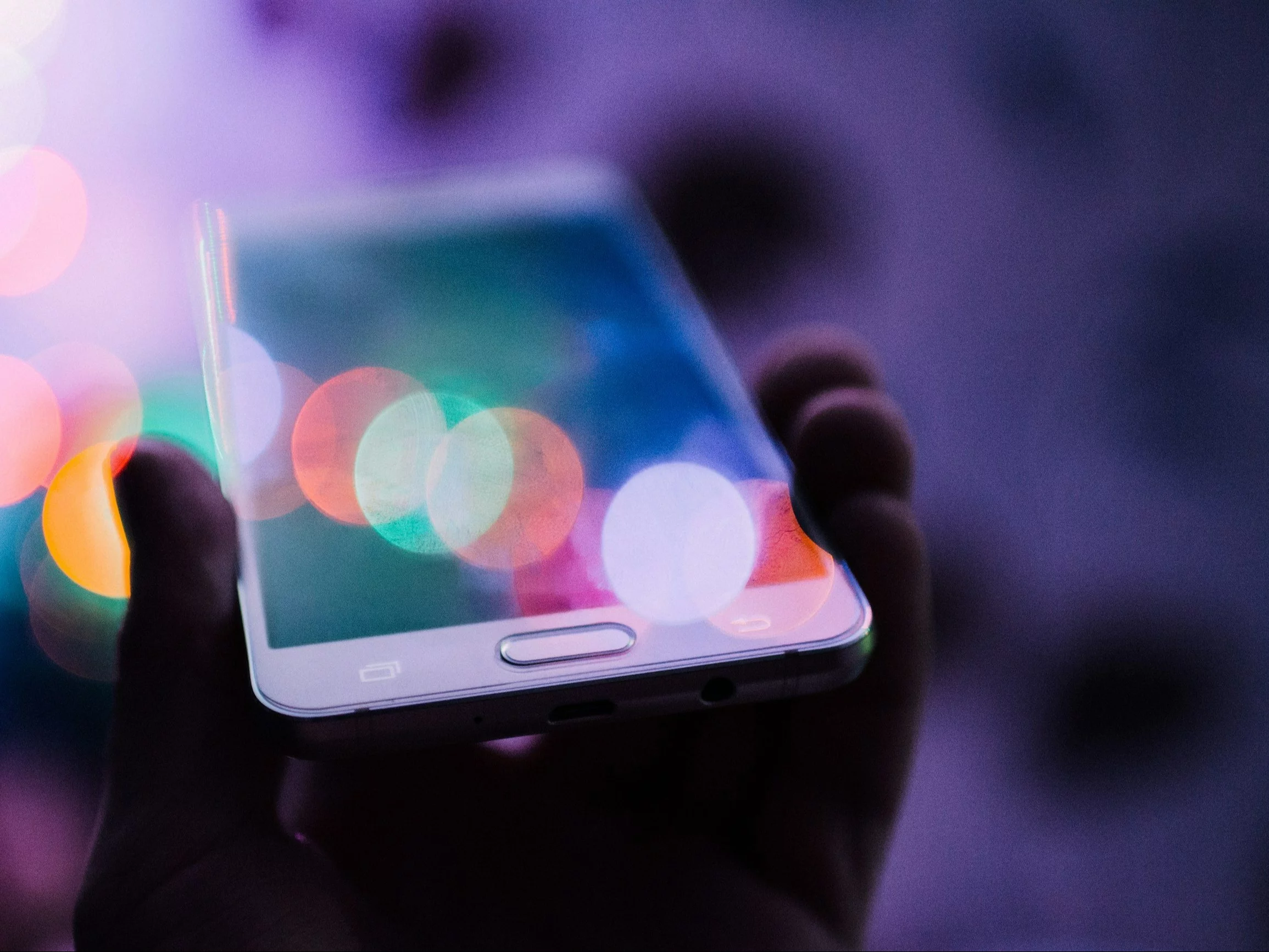 Plus przyłapany przez UOKiK na zmuszaniu klientów do dodatkowych opłat