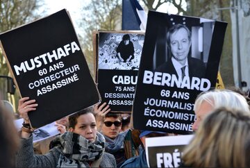 Po ataku na redakcję Charlie Hebdo we Francji organizowano marsze przeciwko terroryzmowi