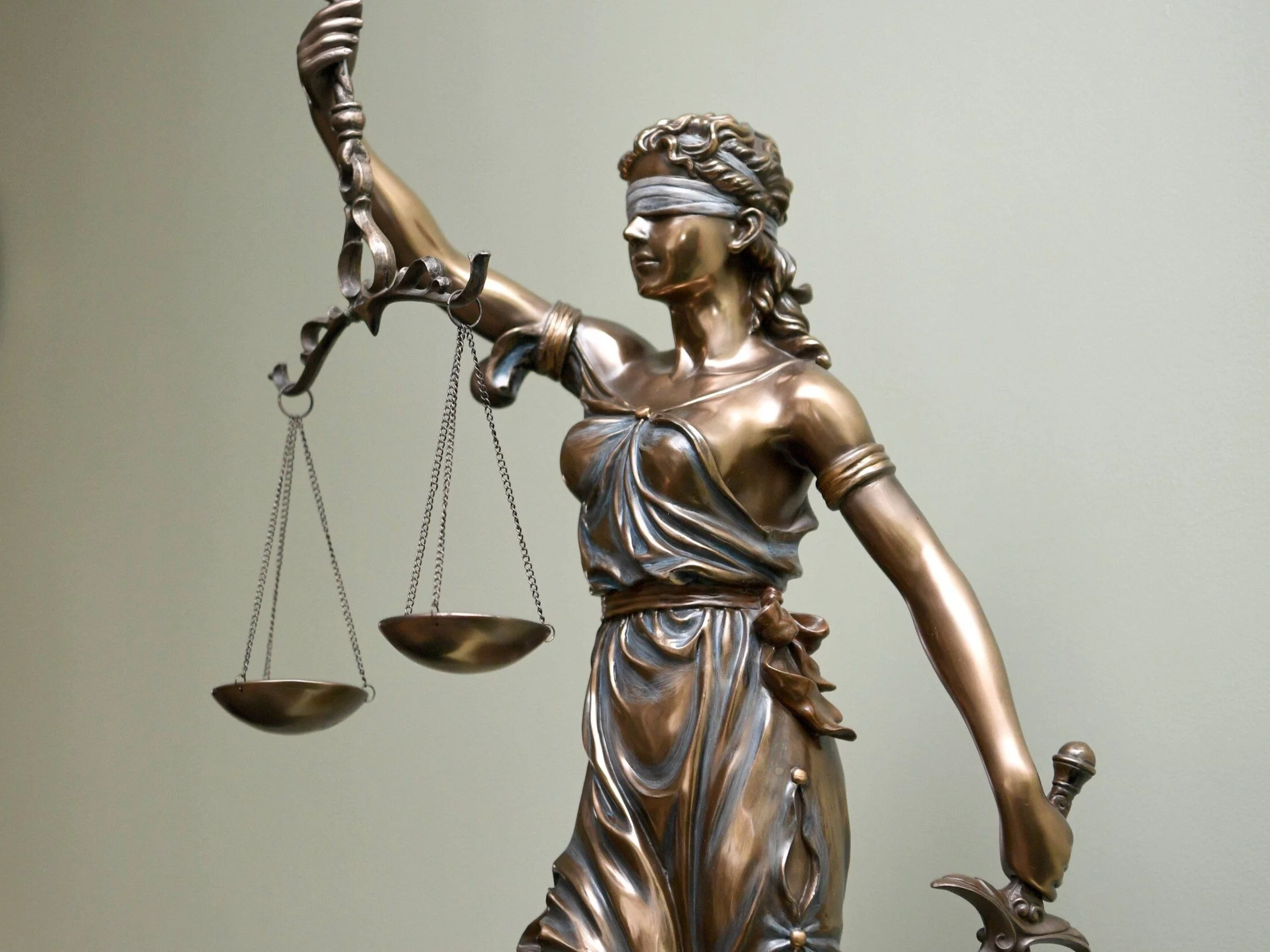 Temida, symbol wymiaru sprawiedliwości. Zdjęcie ilustracyjne