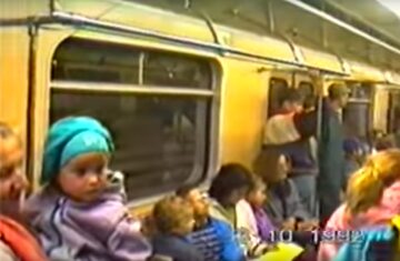 Pociąg metra w Warszawie 1992 r.