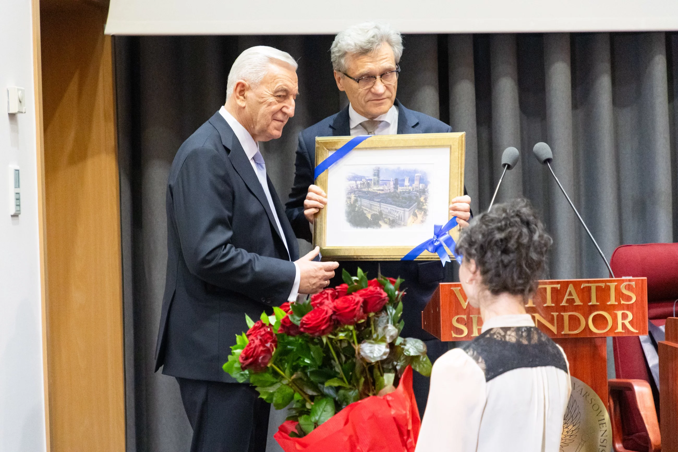 Jubileusz Prof. Jerzego Szaflika: gratulacje od Rektora WUM prof. Zbigniewa Gacionga