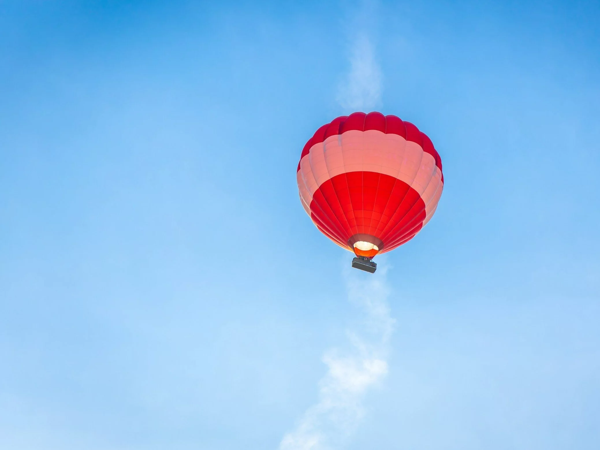 Balon na niebie/zdjęcie poglądowe