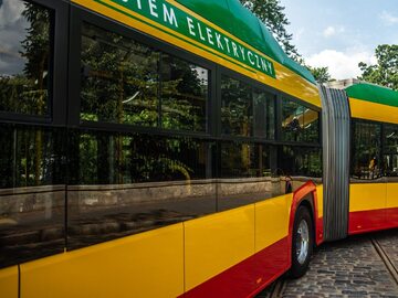Podpisanie umowy na dostawę 130 autobusów Solaris