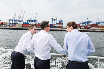 Podpisanie umowy na rozbudowę portu kontenerowego