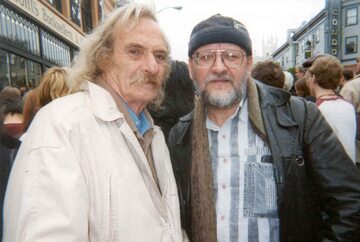 Poeta Jack Hirschman i Janusz Zalewski podczas „City Lights Bookstore Beat Festival” w San Francisco w 2007