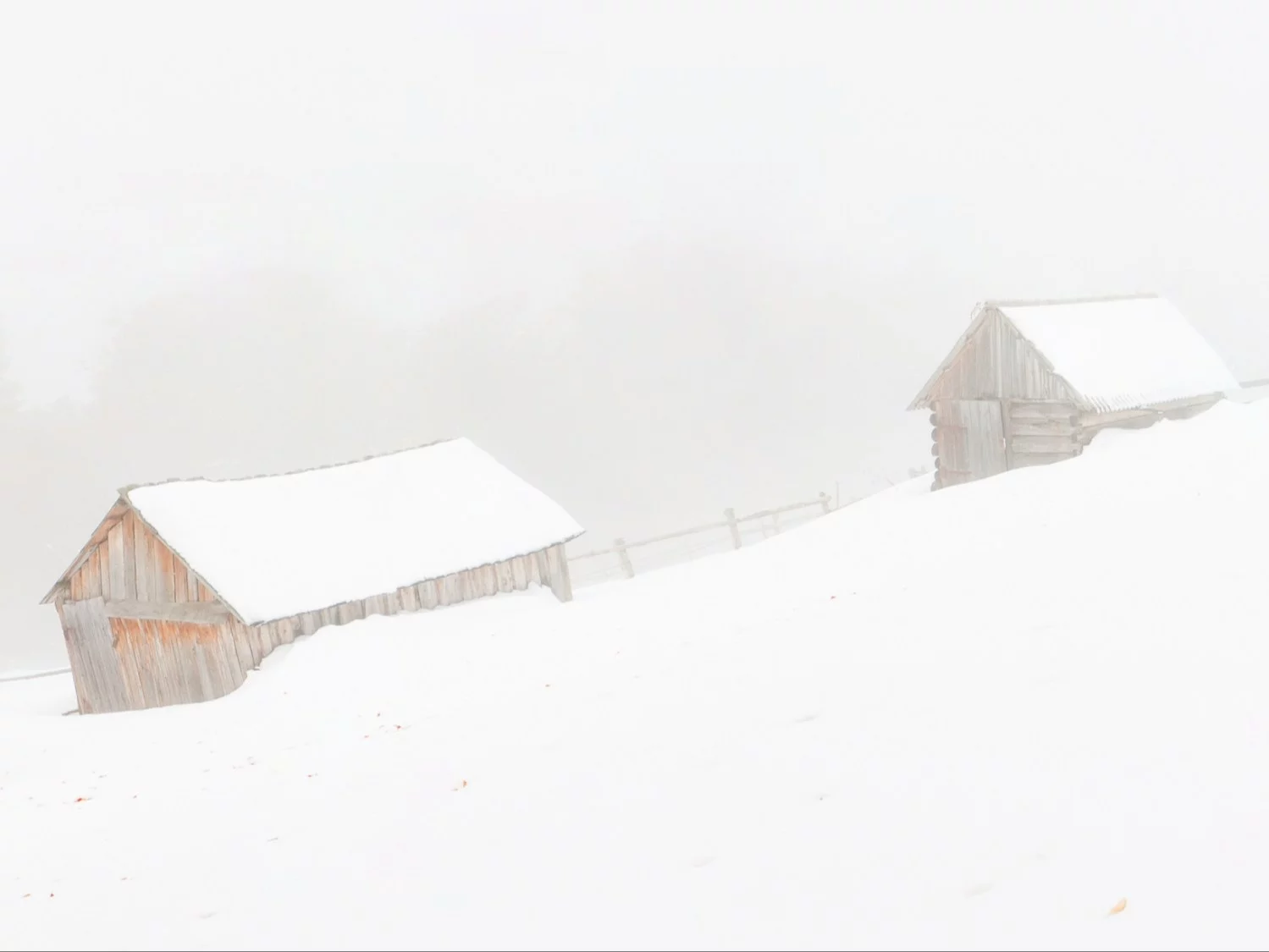 Karpaty, śnieg, zdjęcie ilustracyjne