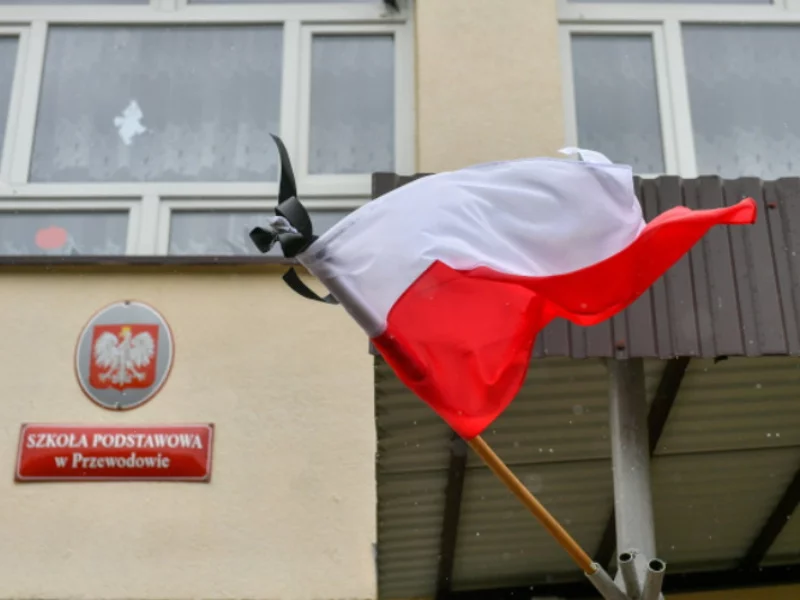 Flaga z kirem w Przewodowie, 17 listopada