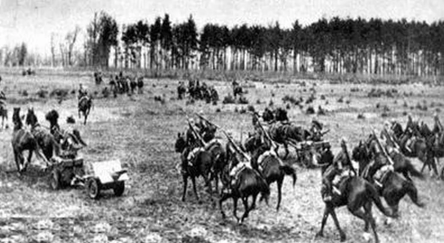 Polska kawaleria podczas bitwy pod Bzurą.