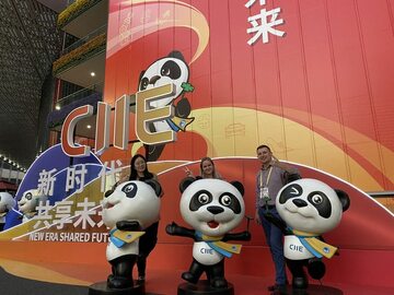 Polacy na targach China International Import Export