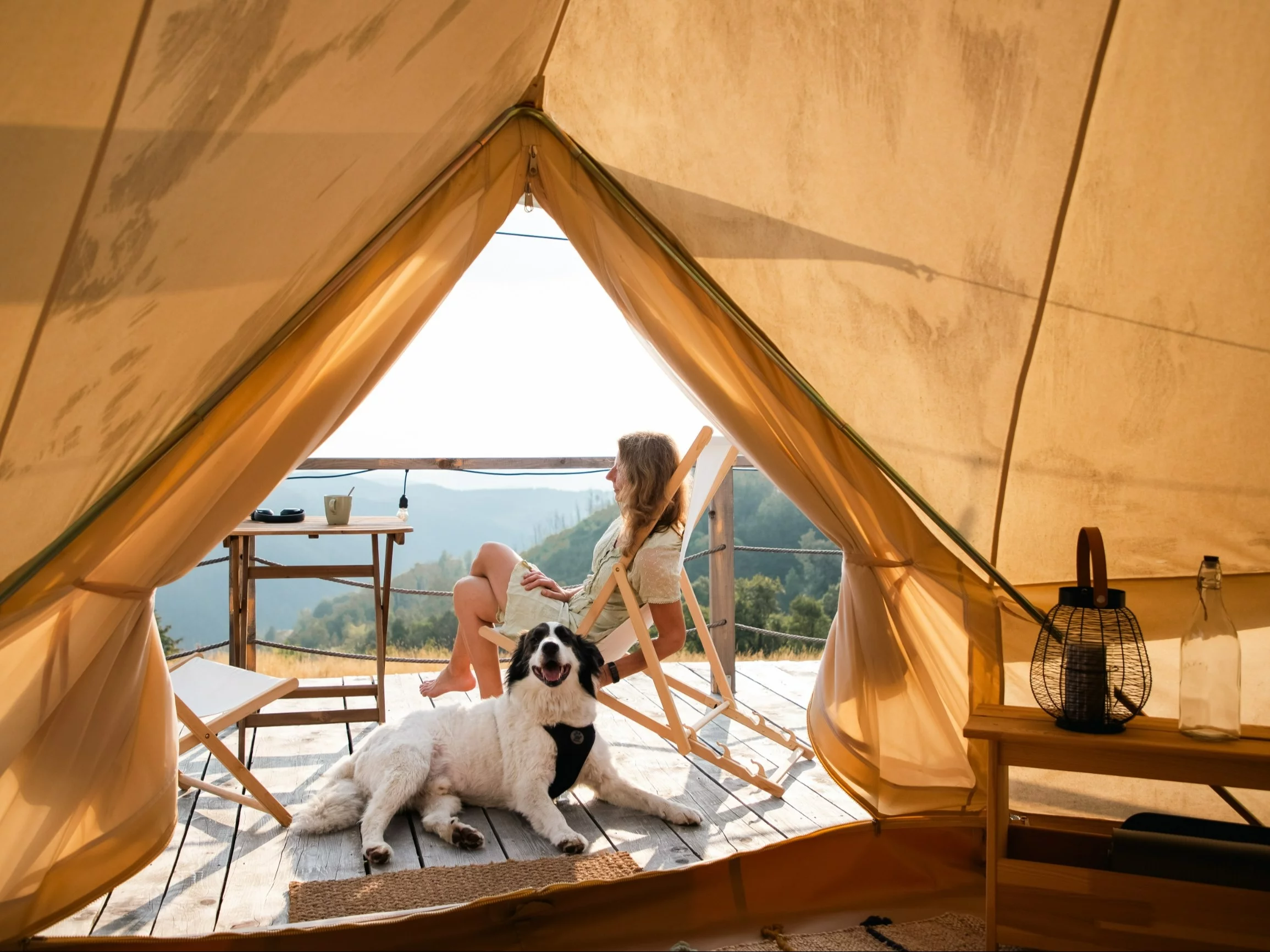 Glamping, zdjęcie ilustracyjne