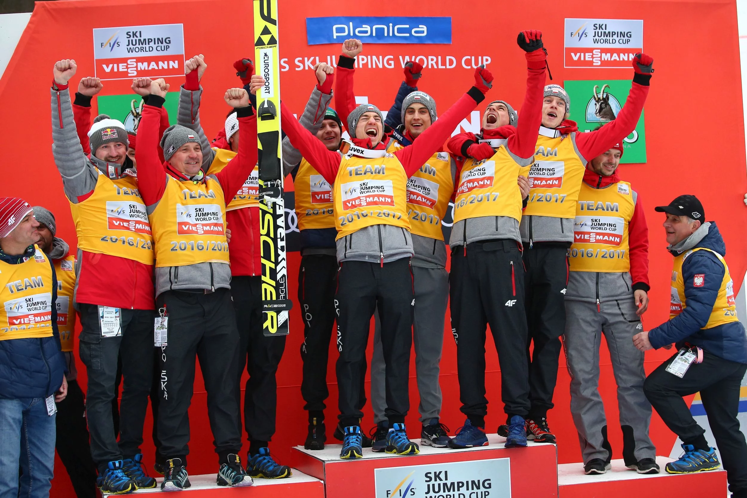 Polska drużyna na najwyższym stopniu podium Pucharu Narodów