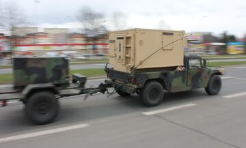 Półciężarówka US Army w Polsce