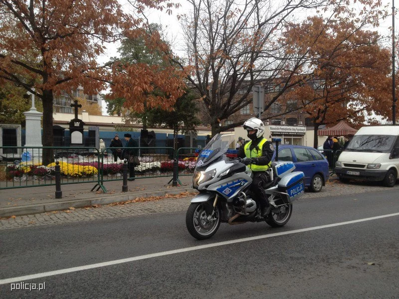 Policja podczas akcji "Znicz 2016"