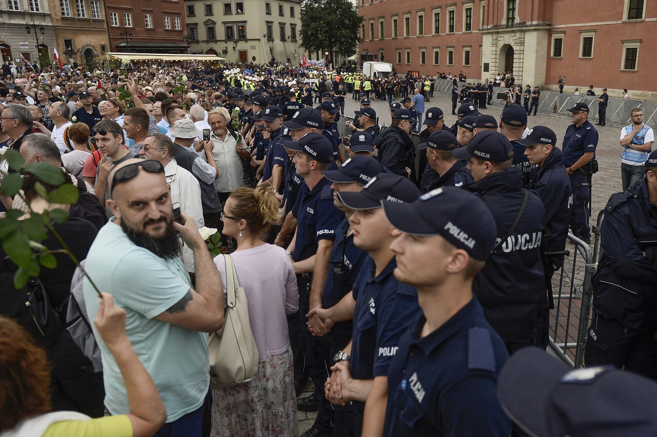 Policjanci na Krakowskim Przedmieściu 10 lipca