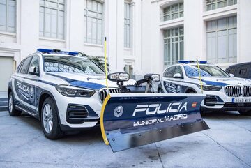 Policyjne auta madryckiej policji
