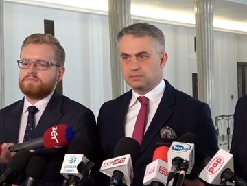 Politycy Lewicy, z prawej Krzysztof Gawkowski