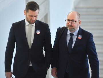 Politycy partii Republikanie były minister sportu Kamil Bortniczuk oraz europoseł Adam Bielan w Sejmie