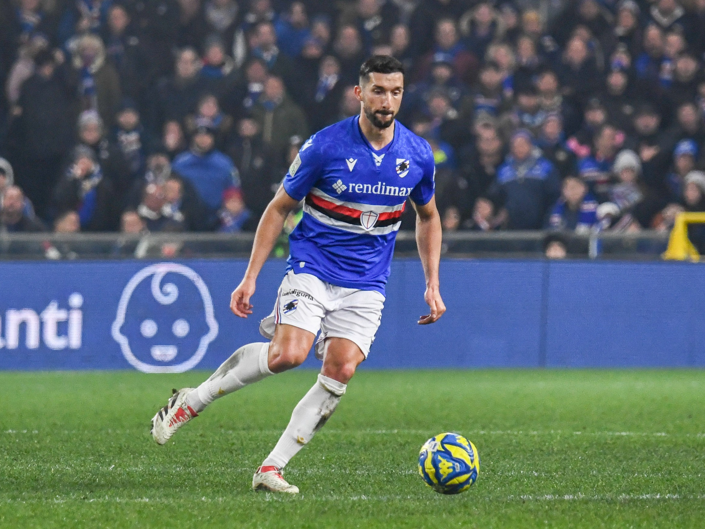 Polka zaatakowana przez nożownika. Na pomoc ruszył włoski piłkarz