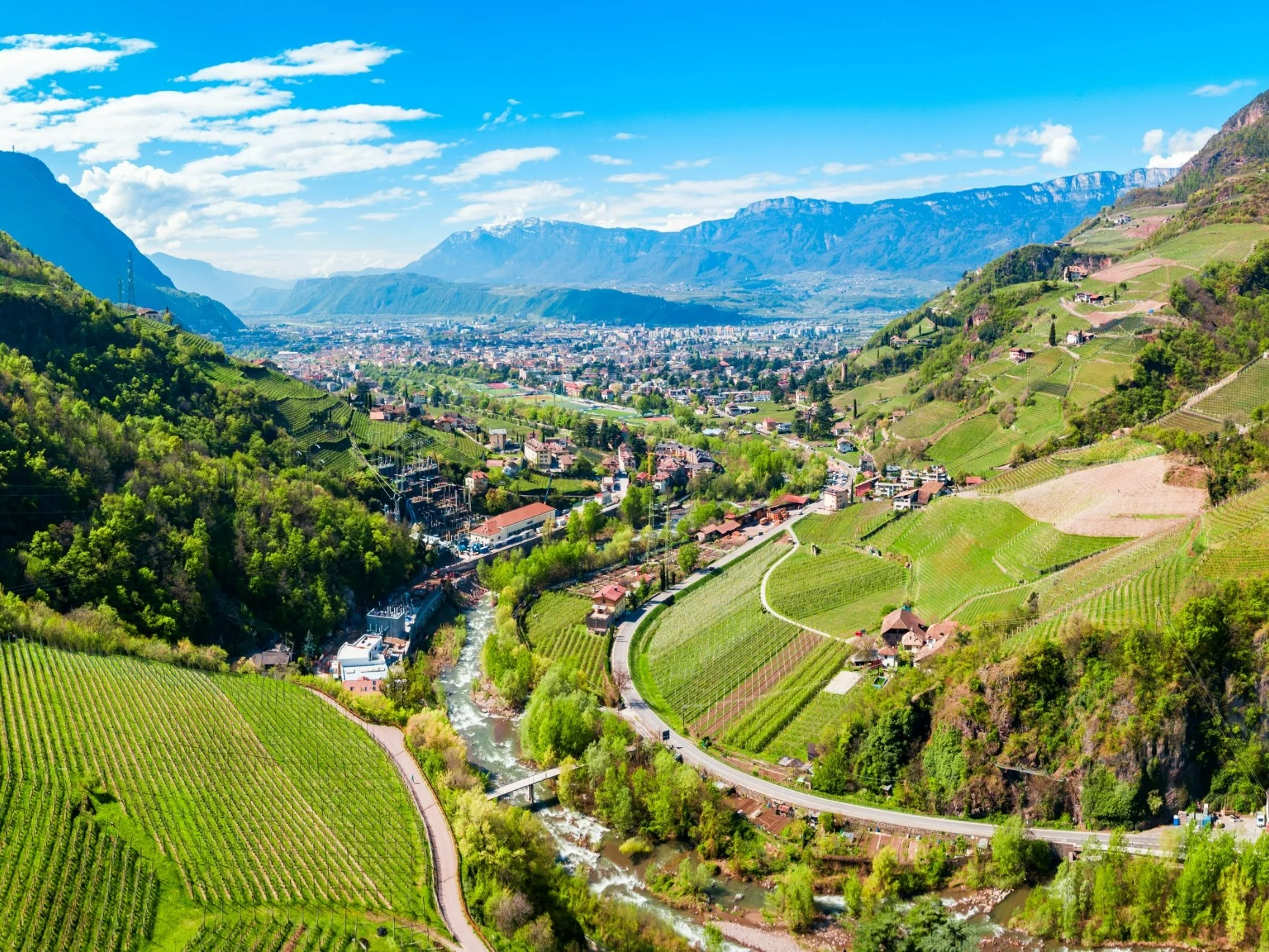 Panorama Bolzano i Dolomitów