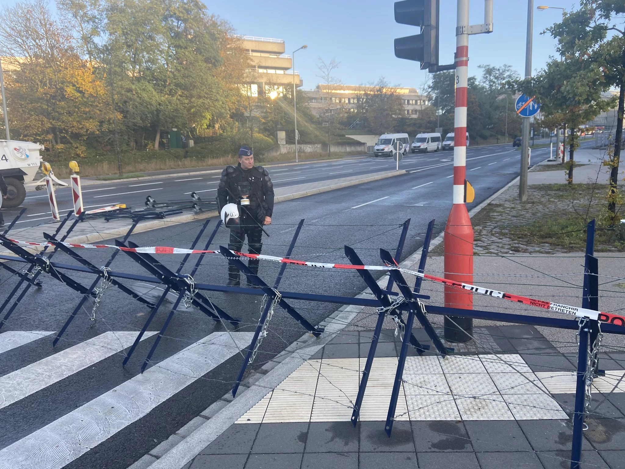 Barierki ustawione w Luksemburgu przed przyjazdem polskich górników