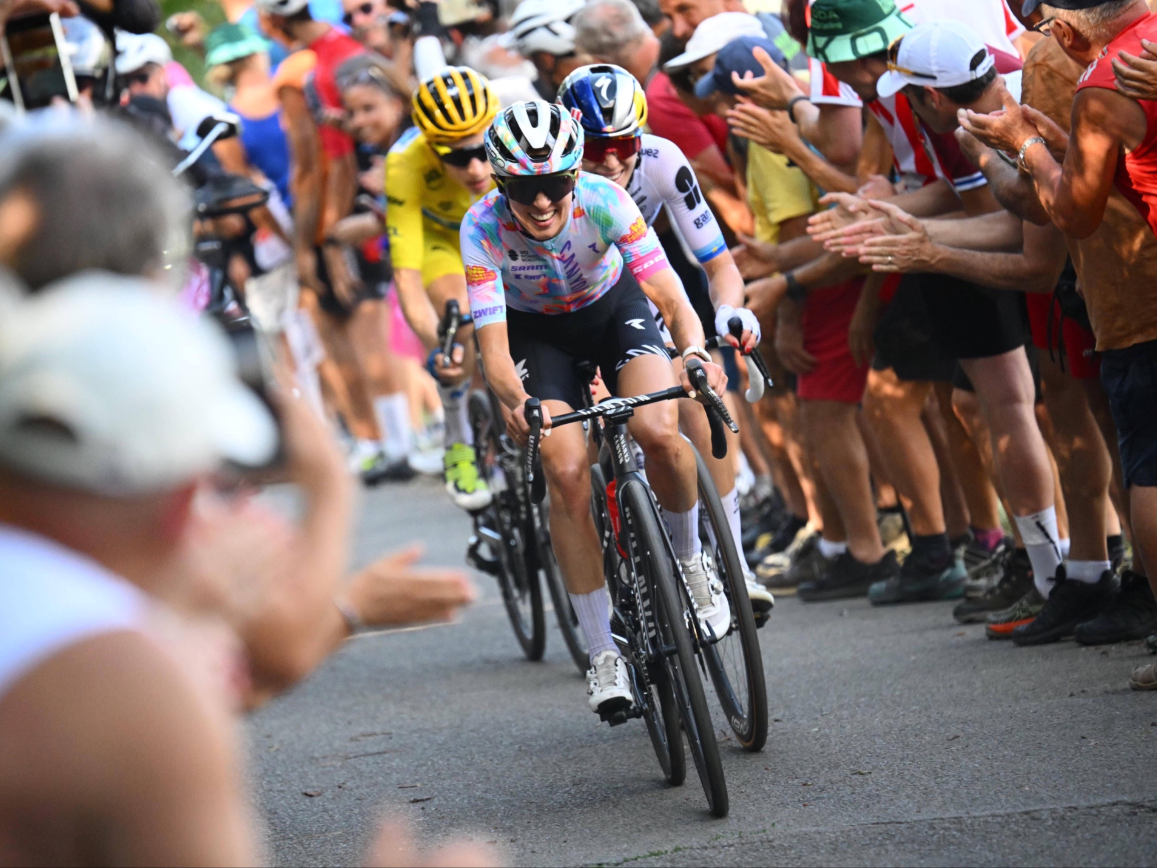 Polska flaga na czele Tour de France! Ależ wspaniały sukces – Kolarstwo – Sport Wprost Polska flaga na czele Tour de France! Ależ wspaniały sukces – Kolarstwo – Sport Wprost