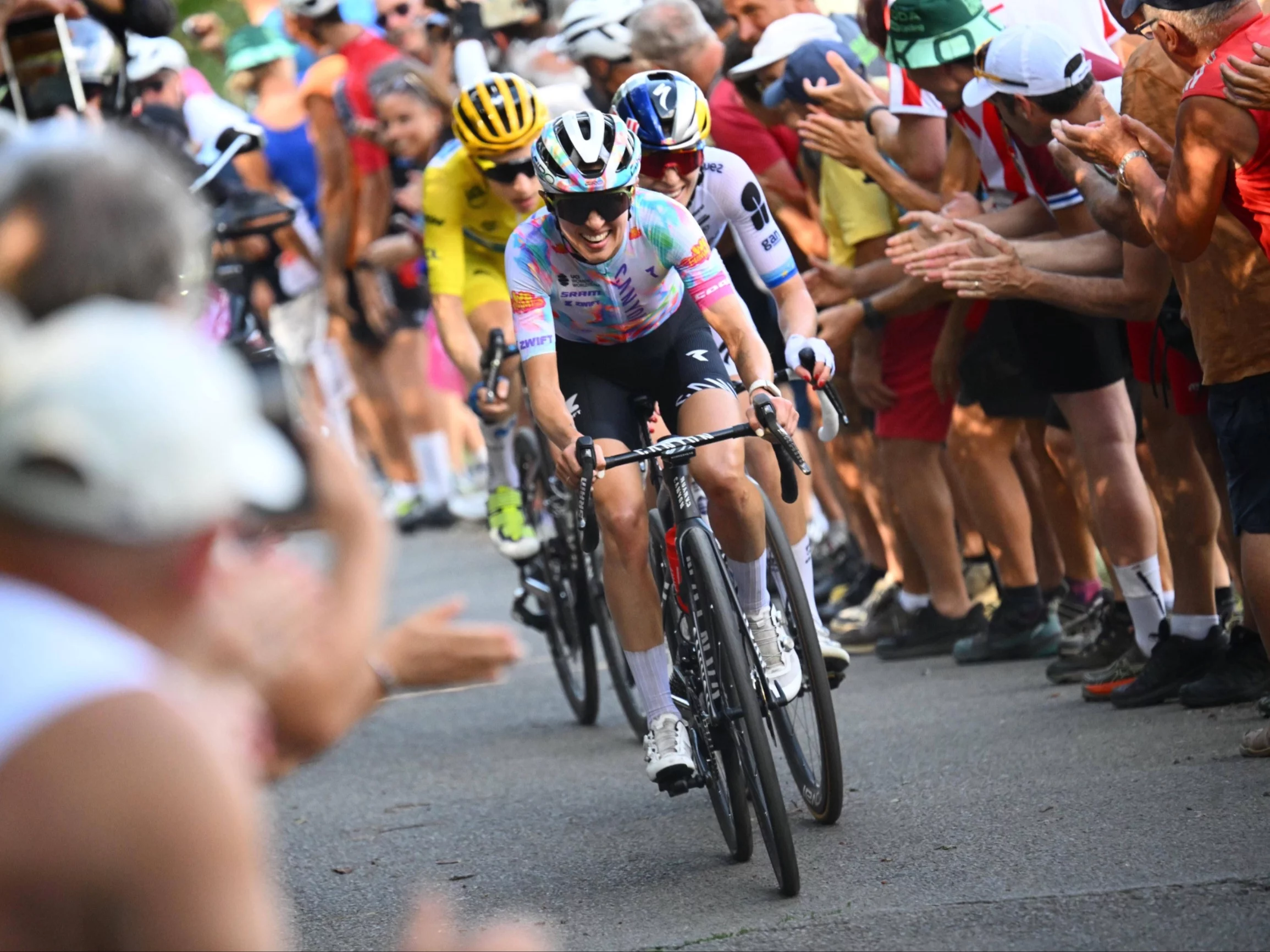 Polska flaga na czele Tour de France! Ależ wspaniały sukces – Kolarstwo – Sport Wprost Polska flaga na czele Tour de France! Ależ wspaniały sukces – Kolarstwo – Sport Wprost