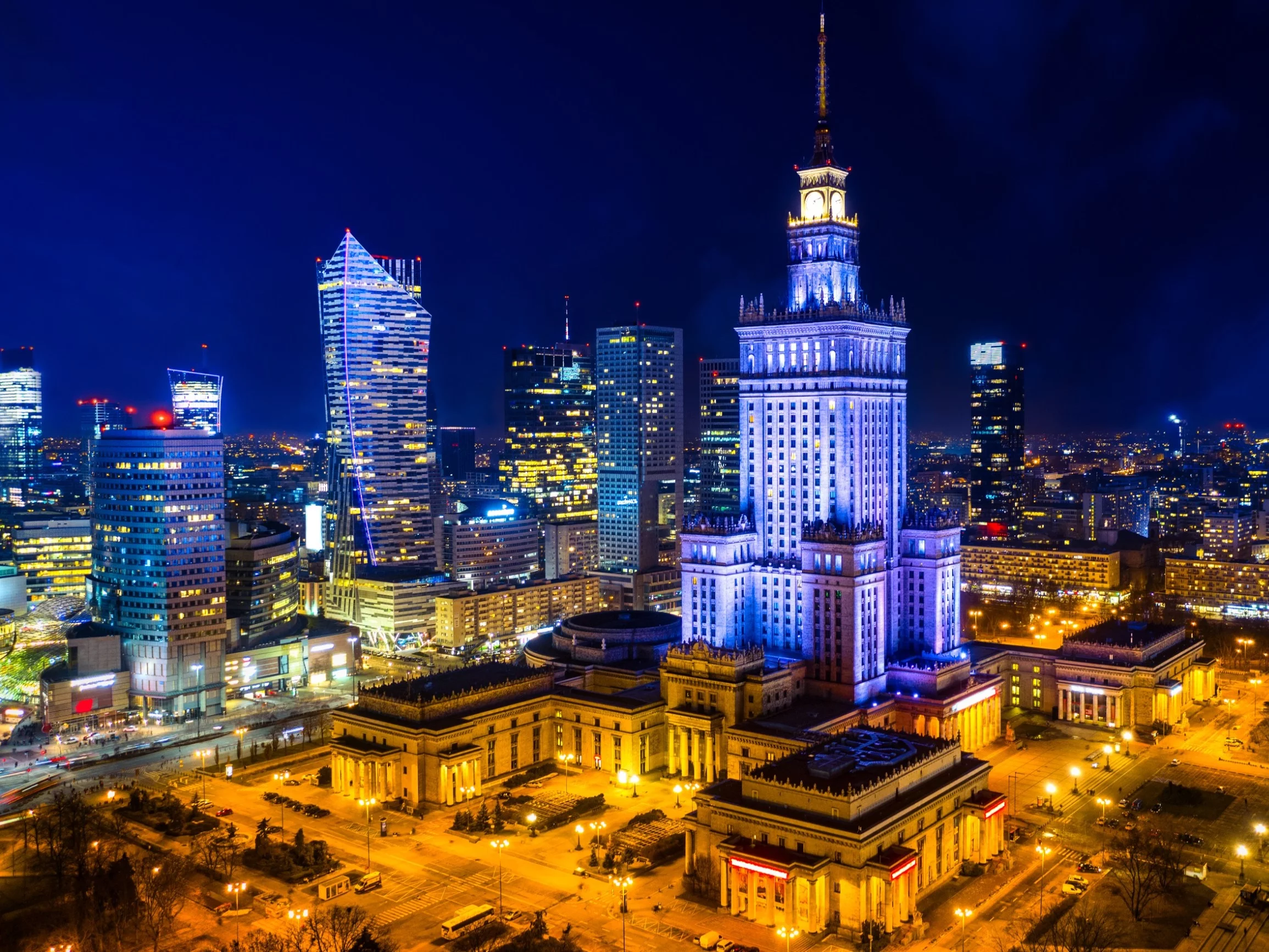 Warszawa nocą