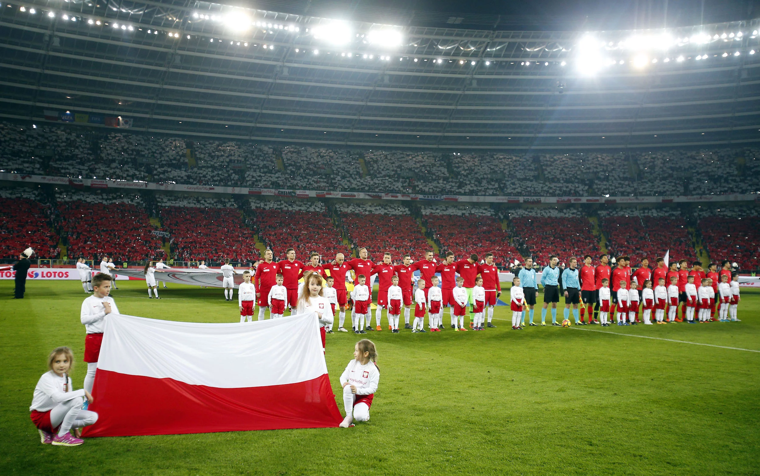 Kadr przed meczem Polska - Korea Płd. na Stadionie Śląskim (marzec 2018 r.)
