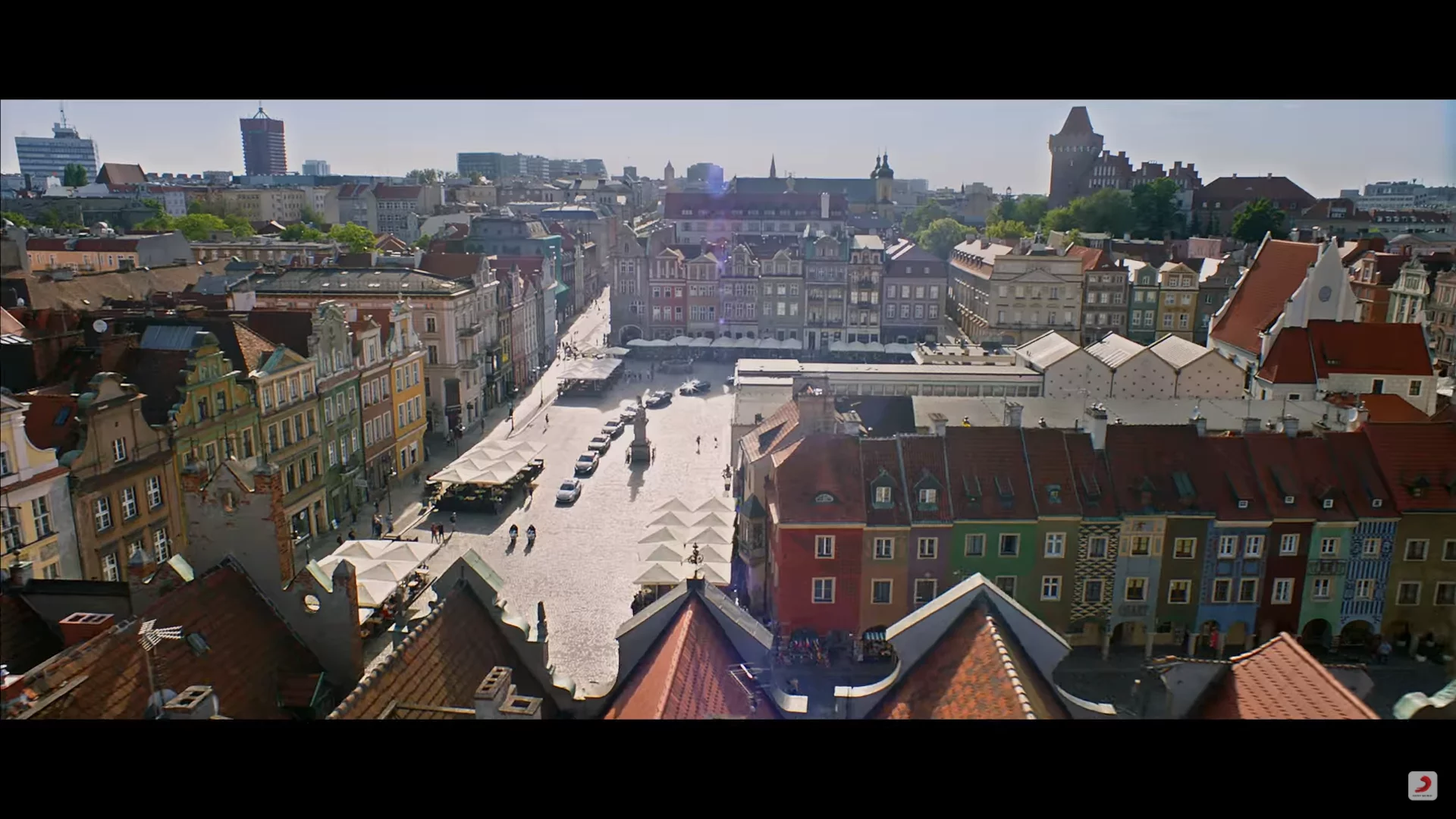 Rynek w Poznaniu. Kadr ze zwiastuna filmu  „Mersal”